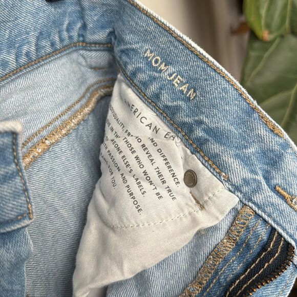 American Eagle Distressed Light Blue High Rise Mom Jean - Picture 6 of 7